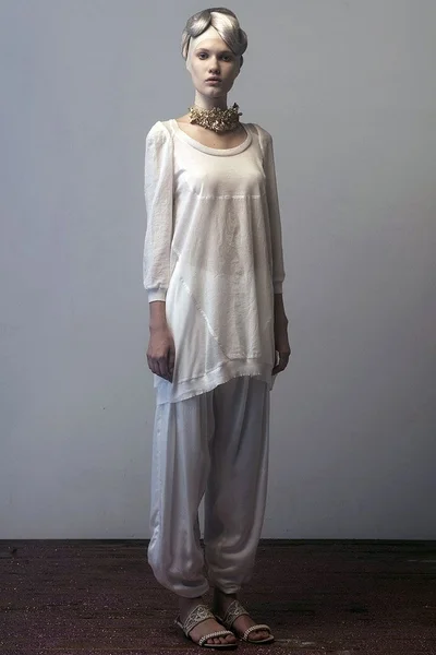 Look 18